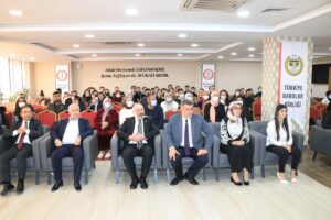 ERZİNCAN (AA) – Türkiye Barolar Birliği (TBB) Başkanı Metin Feyzioğlu,