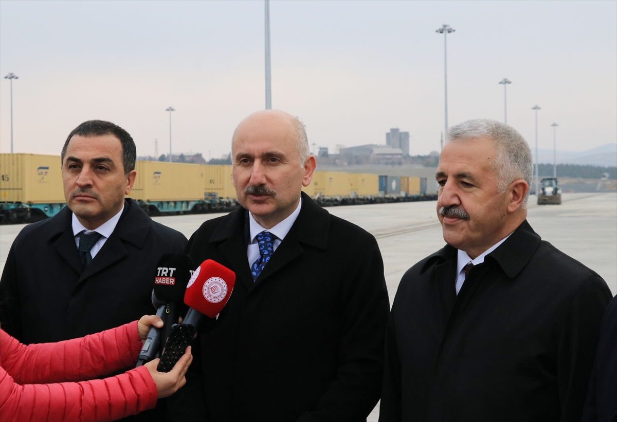 Ulaştırma ve Altyapı Bakanı Karaismailoğlu Kars Lojistik Merkezi ziyaretinde konuştu: