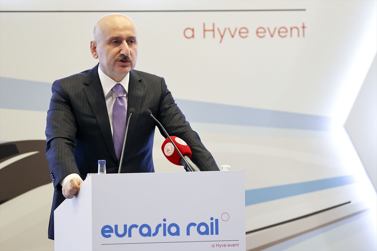 Ulaştırma ve Altyapı Bakanı Karaismailoğlu, Eurasia Rail'de konuştu: