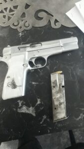 UŞAK (AA) – Uşak merkezli suç örgütüne yönelik operasyonda, 17