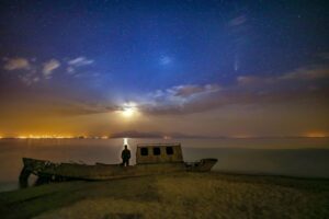 VAN (AA) – Van'ın Edremit Belediyesi, Van Gölü'nde suların çekilmesiyle