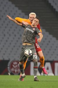 - VavaCars Fatih Karagümrük: 1 - Galatasaray: 1