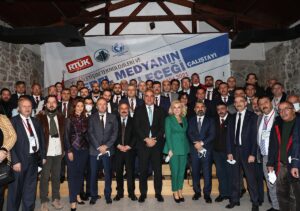 - "Dijital çağda yerel medyamızın işlevini yitirmemesi adına ne gerekiyorsa