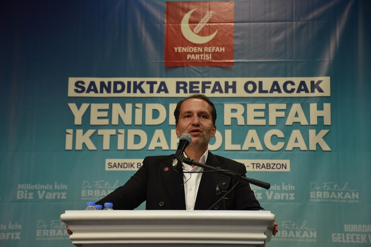 Yeniden Refah Partisi Genel Başkanı Erbakan, Trabzon'da konuştu: