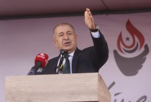 TBMM (AA) – Zafer Partisi Genel Başkanı Ümit Özdağ, TBMM’ye