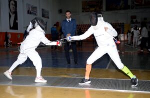 KAHRAMANMARAŞ (AA) – Türkiye Eskrim Federasyonu tarafından düzenlenen 10, 12