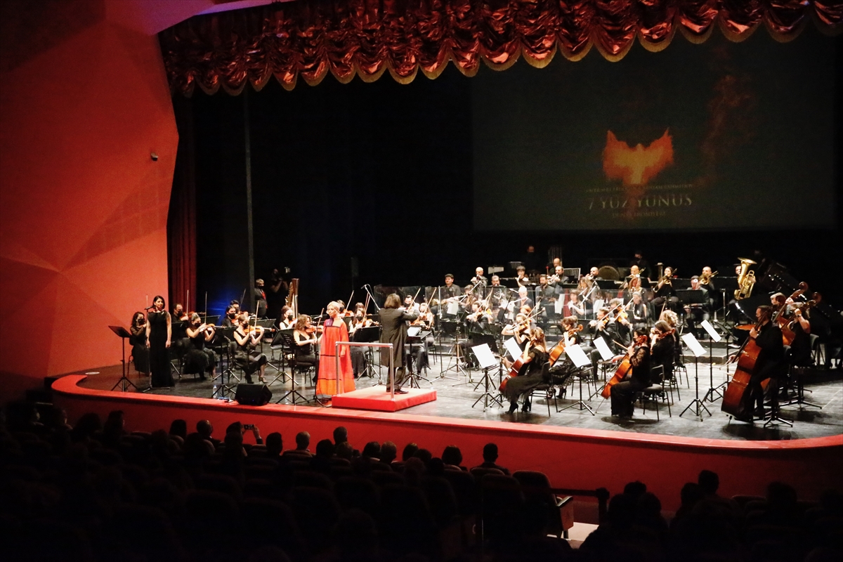 “7 Yüz Yunus” konseri dünya prömiyeri Eskişehir'de yapıldı
