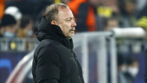 İSTANBUL (AA) – Beşiktaş’ta görevinden istifa eden Sergen Yalçın dönemi
