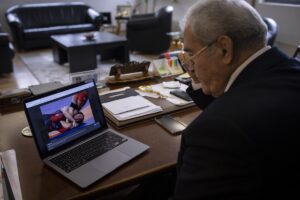 - Eski milli güreşçi ve Türk Güreş Vakfı Genel Başkanı