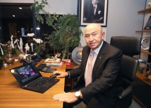 - Türkiye Futbol Federasyonu Başkanı Nihat Özdemir haber, yaşam ve