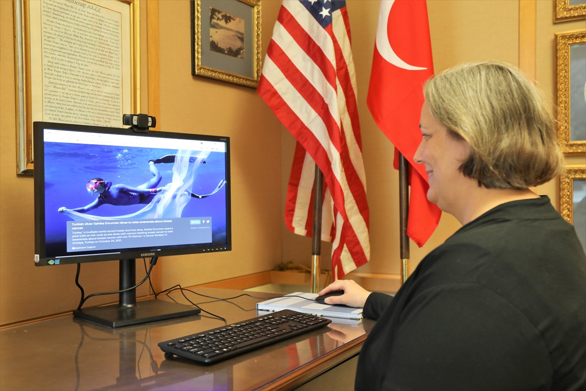 ABD İstanbul Başkonsolosu Darnell, AA'nın “Yılın Fotoğrafları” oylamasına katıldı