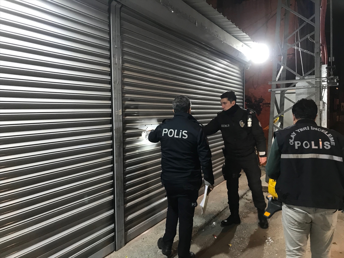 Adana'da silahlı kavgada 3 kişi yaralandı