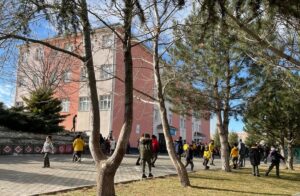 AKSARAY (AA) – Aksaray'ın Ortaköy ilçesinde öğretmeni tarafından darbedilen öğrencinin