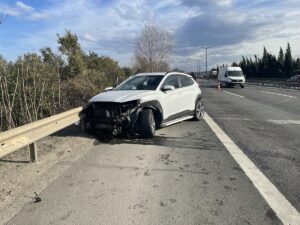 SAKARYA (AA) – Anadolu Otoyolu'nun Sakarya kesiminde cip ile otomobilin