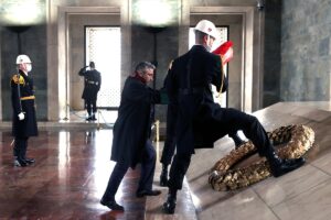 ANKARA (AA) – Ankara 2 No'lu Baro başkanlığına seçilen Eyüphan