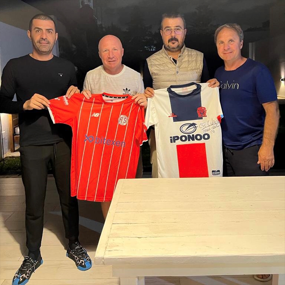 Antalyaspor Kulübü Başkanı Aziz Çetin'den Arjantin kulübüne iş birliği ziyareti