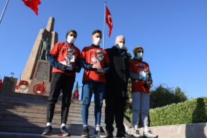 İZMİR (AA) – Asteğmen Mustafa Fehmi Kubilay, Bekçi Hasan ile