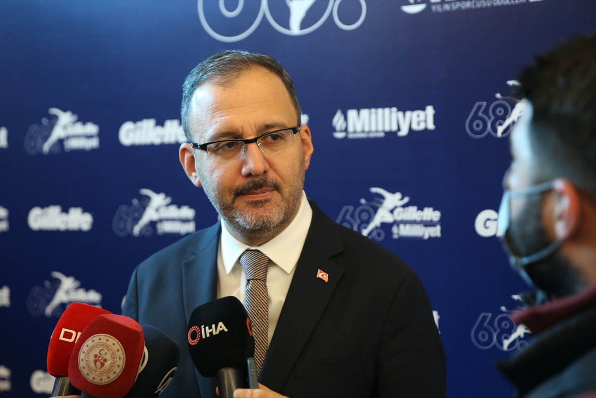 Bakan Kasapoğlu, 68. Gillette Milliyet Yılın Sporcusu Ödülleri toplantısına katıldı:
