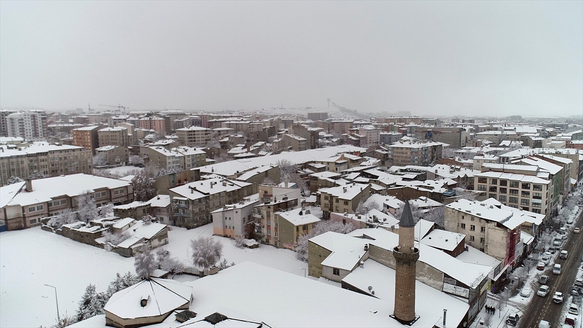 Beyaza bürünen Erzurum drone ile görüntülendi