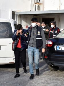 MUĞLA (AA) – Muğla'nın Bodrum ilçesinde bazı evlerin bahçelerinin demir