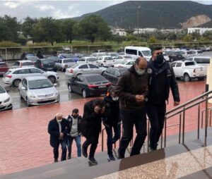 MUĞLA (AA) – Muğla'nın Bodrum ilçesinde, rüşvet aldığı iddiasıyla gözaltına