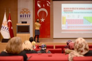 ÇORUM (AA) – Hitit Üniversitesince hayata geçirilen "Anne Üniversitesi Projesi"