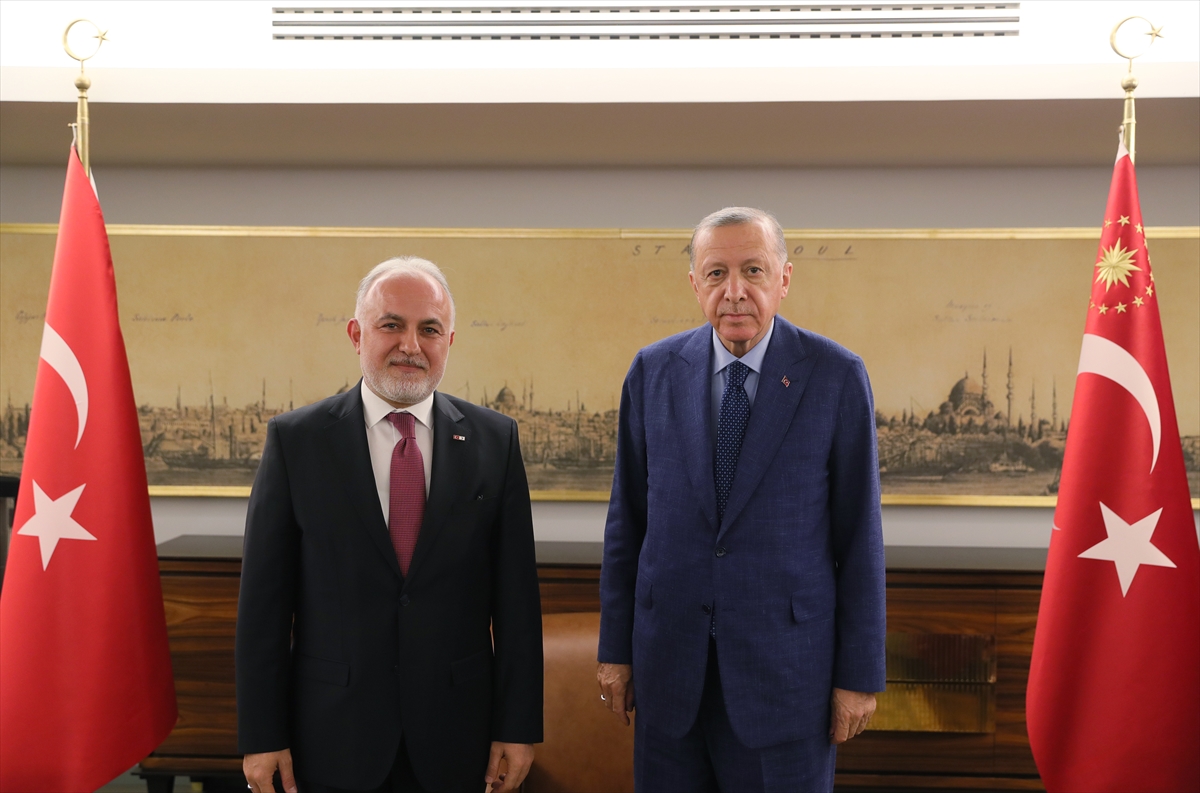 Cumhurbaşkanı Erdoğan Kızılay Başkanı Kınık ve IFRC Genel Sekreteri Chapagain'i kabul etti