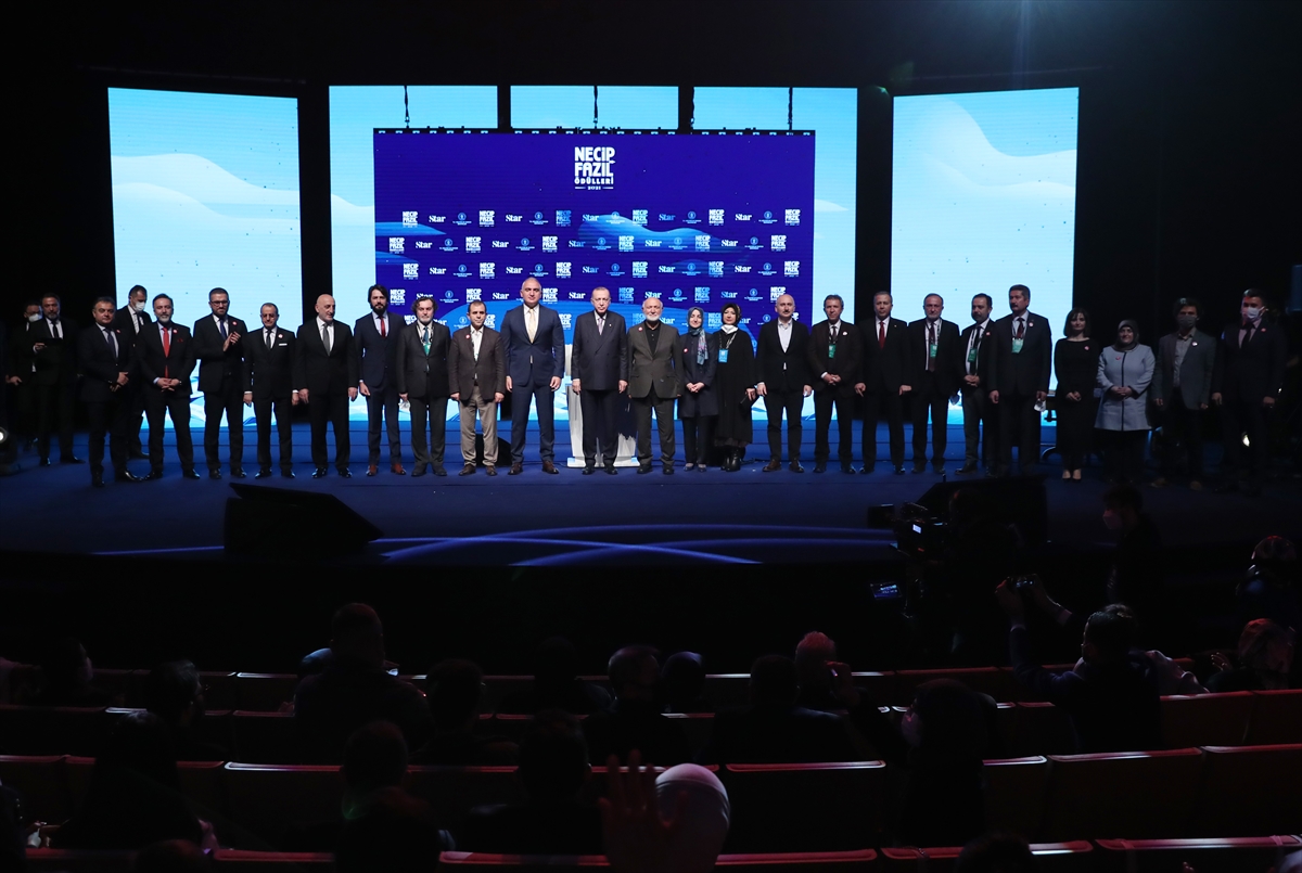 Cumhurbaşkanı Erdoğan, Necip Fazıl Ödülleri töreninde konuştu: (1)