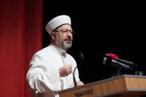 ARTVİN (AA) – Diyanet İşleri Başkanı Ali Erbaş, milletin her