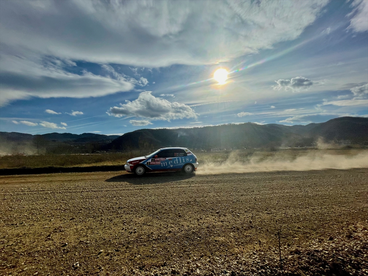 DÜZCE (AA) – Eskişehir Otomobil Sporları Kulübü (ESOK) tarafından Düzce'de