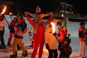 KAYSERİ (AA) – Türkiye'nin önemli kayak merkezlerinden Erciyes'te yerli ve