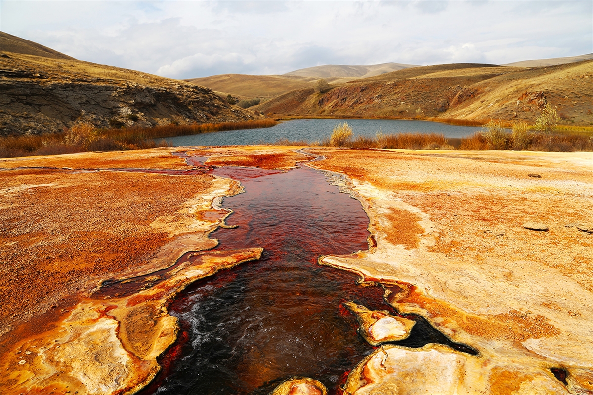 Erzincan'ın travertenli gölü turizme kazandırılacak