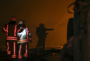 İSTANBUL (AA) – Esenyurt’taki bir plastik fabrikasında yangın çıktı. Alınan