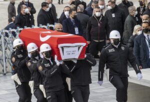 TBMM (AA) – Tedavi gördüğü hastanede vefat eden eski Turizm