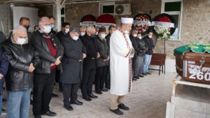 İzmir (AA) – Tedavi gördüğü hastanede yaşamını yitiren eski Manisa