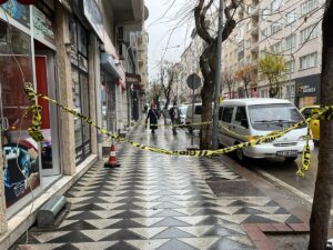 ESKİŞEHİR (AA) – Eskişehir'de tabancayla ateş ederek bir kişiyi yaralayan