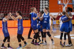 - Galatasaray: 70 - Dynamo Kursk: 80