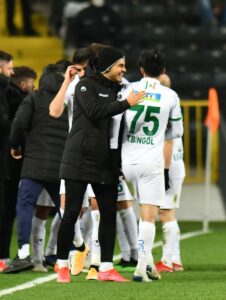 - Gaziantep FK: 0 - Aytemiz Alanyaspor: 0 (İlk yarı)