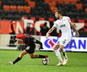 - Gaziantep FK: 2 - Aytemiz Alanyaspor: 1