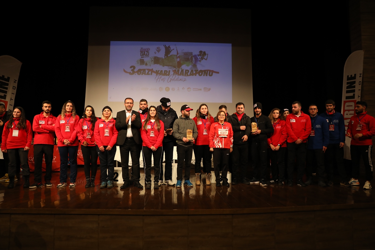 Gaziantep'te “Gazi Yarı Maratonu” tamamlandı