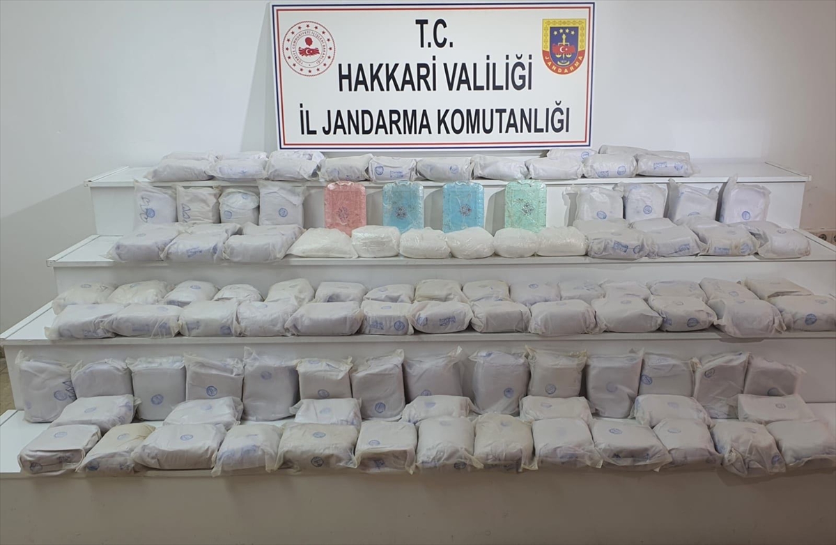 Hakkari'de İHA destekli operasyonda 103 kilo 500 gram eroin ele geçirildi