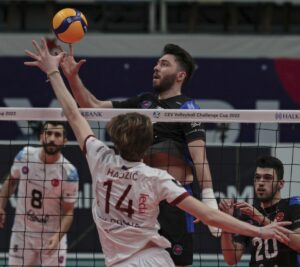 - Halkbank: 3 - OK Bosna: 0 