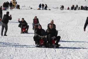 KAYSERİ (AA) – Türkiye'nin önemli kayak merkezlerinden Erciyes Kış Sporları