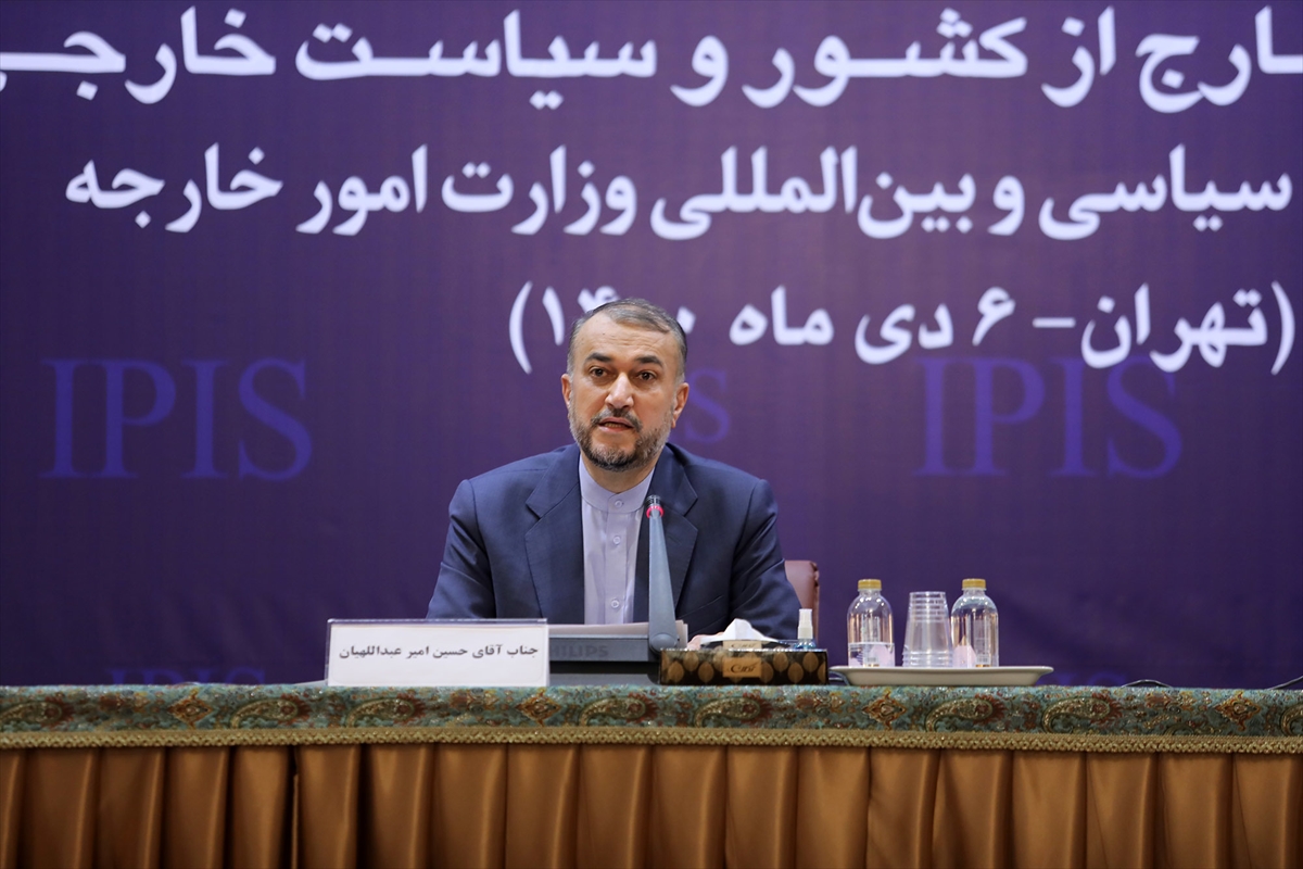 İran, nükleer müzakerelerde petrol satışı önündeki engellerin kaldırılmasını istiyor