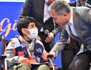 İSTANBUL (AA) – İstanbul Valisi Ali Yerlikaya, "İçişleri Bakanımızın öncülüğünde