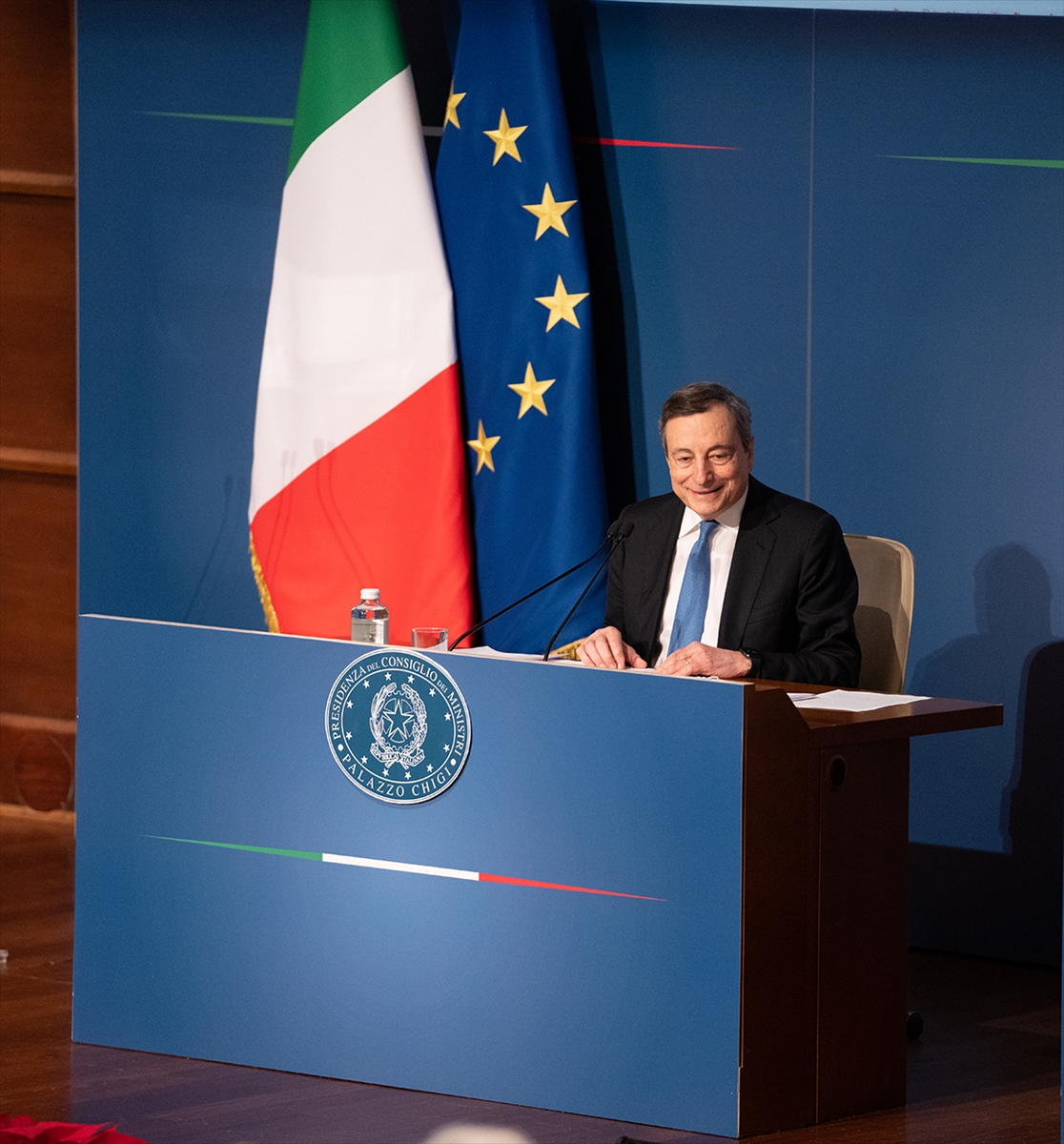 İtalya Başbakanı Draghi, geleneksel yıl sonu basın toplantısında konuştu:
