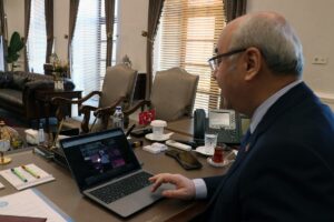 İZMİR (AA) – İzmir Valisi Yavuz Selim Köşger, Anadolu Ajansının