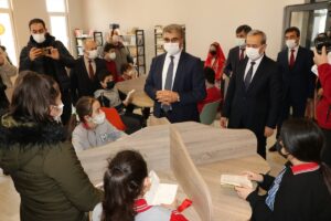 KARABÜK (AA) – Karabük'te "Kütüphanesiz Okul Kalmasın" projesi kapsamında meslek