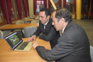 KARS (AA) – Kars'ın aşıkları, sazlı sözlü atışarak Anadolu Ajansının