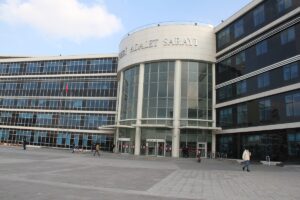 KAYSERİ (AA) – Kayseri Adliyesinde çocuklar ile talep eden mağdurların